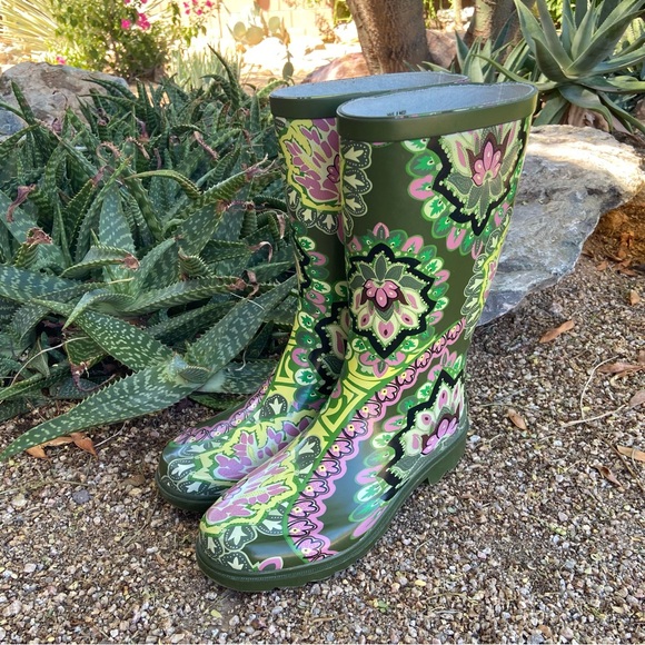 Shoes - Rain Boots🌧️ Floral Green + Pink